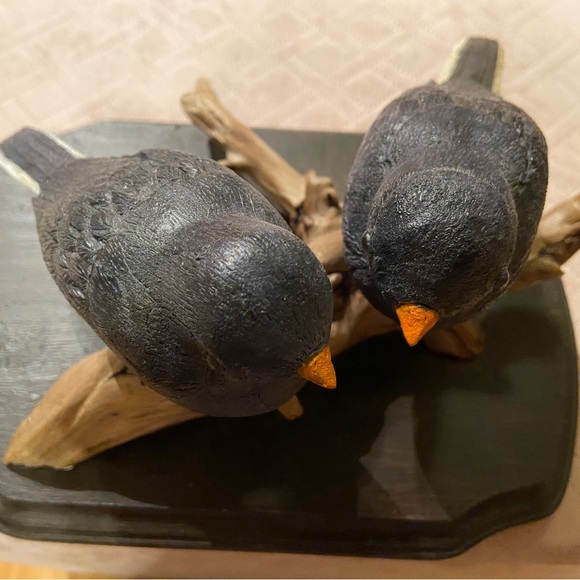 Hand made - Bird carving - dark eyed junkos - handcrafted - Picture 2 of 13